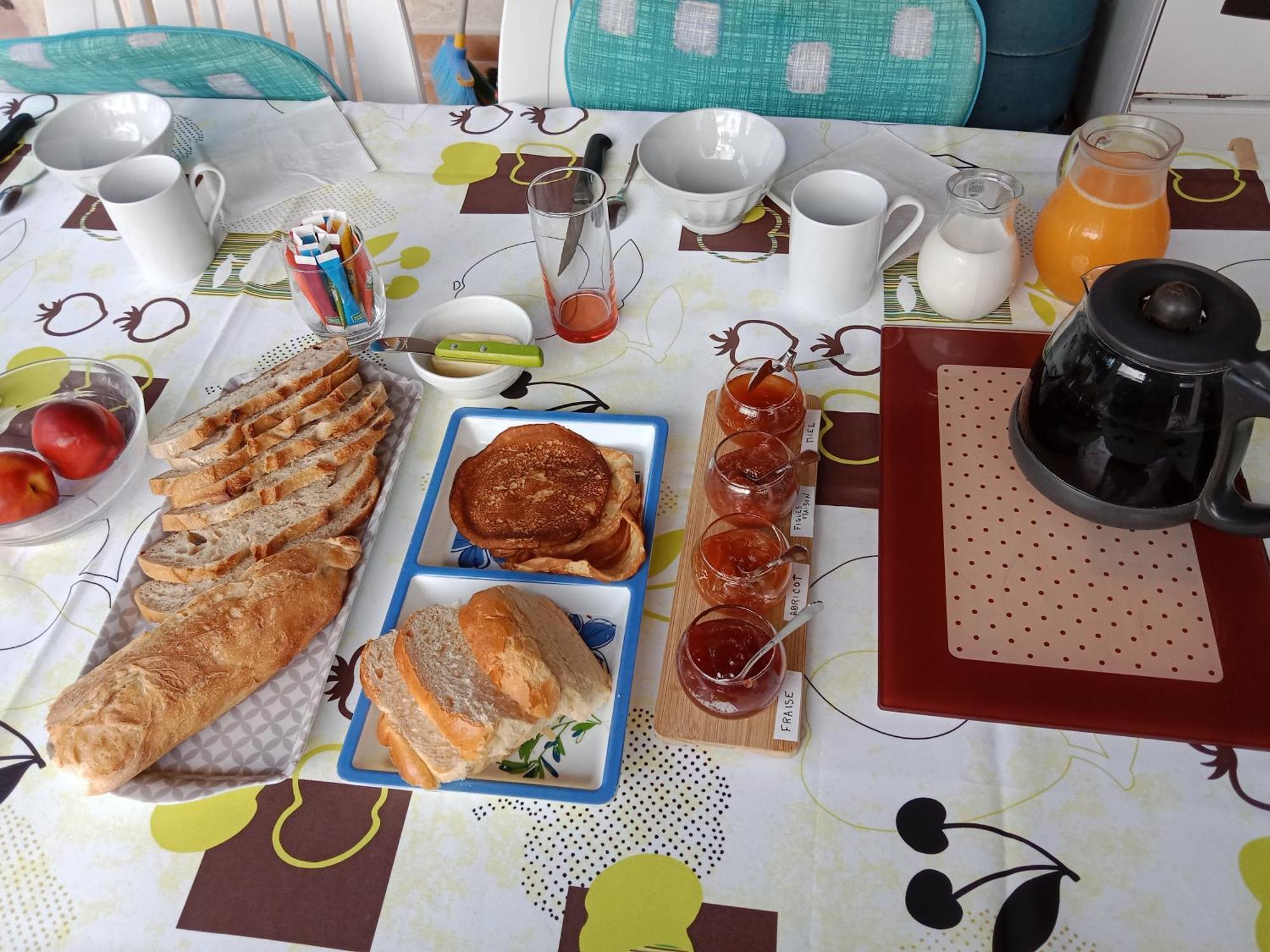 La Farigoulette Bed & Breakfast Lorgues Ngoại thất bức ảnh